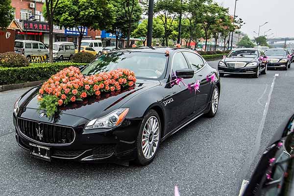 婚車租賃價格與我們租賃的婚車種類息息相關